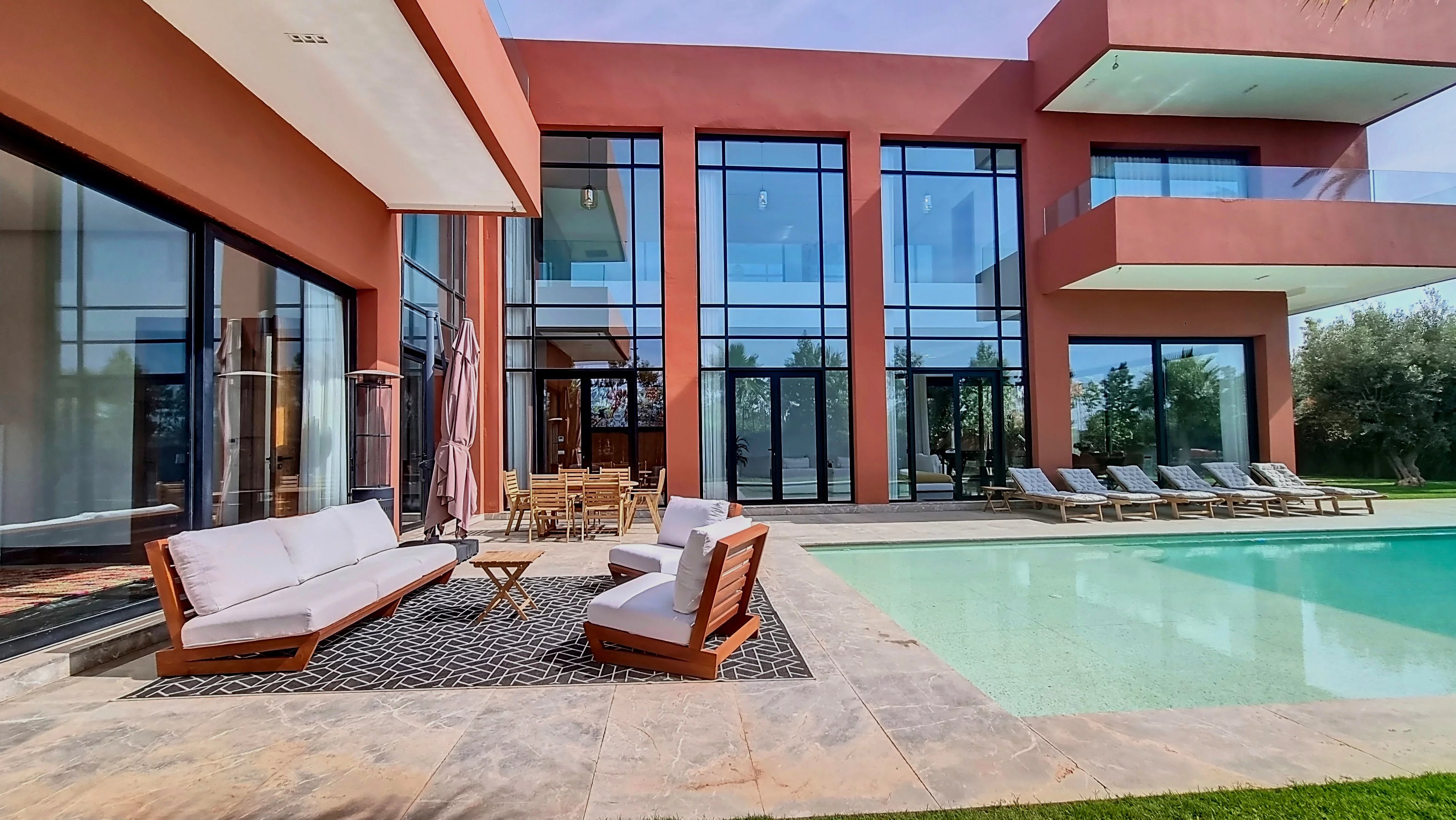 VILLA CONTEMPORAINE D’EXCEPTION AU GOLF D’AMELKIS – MARRAKECH