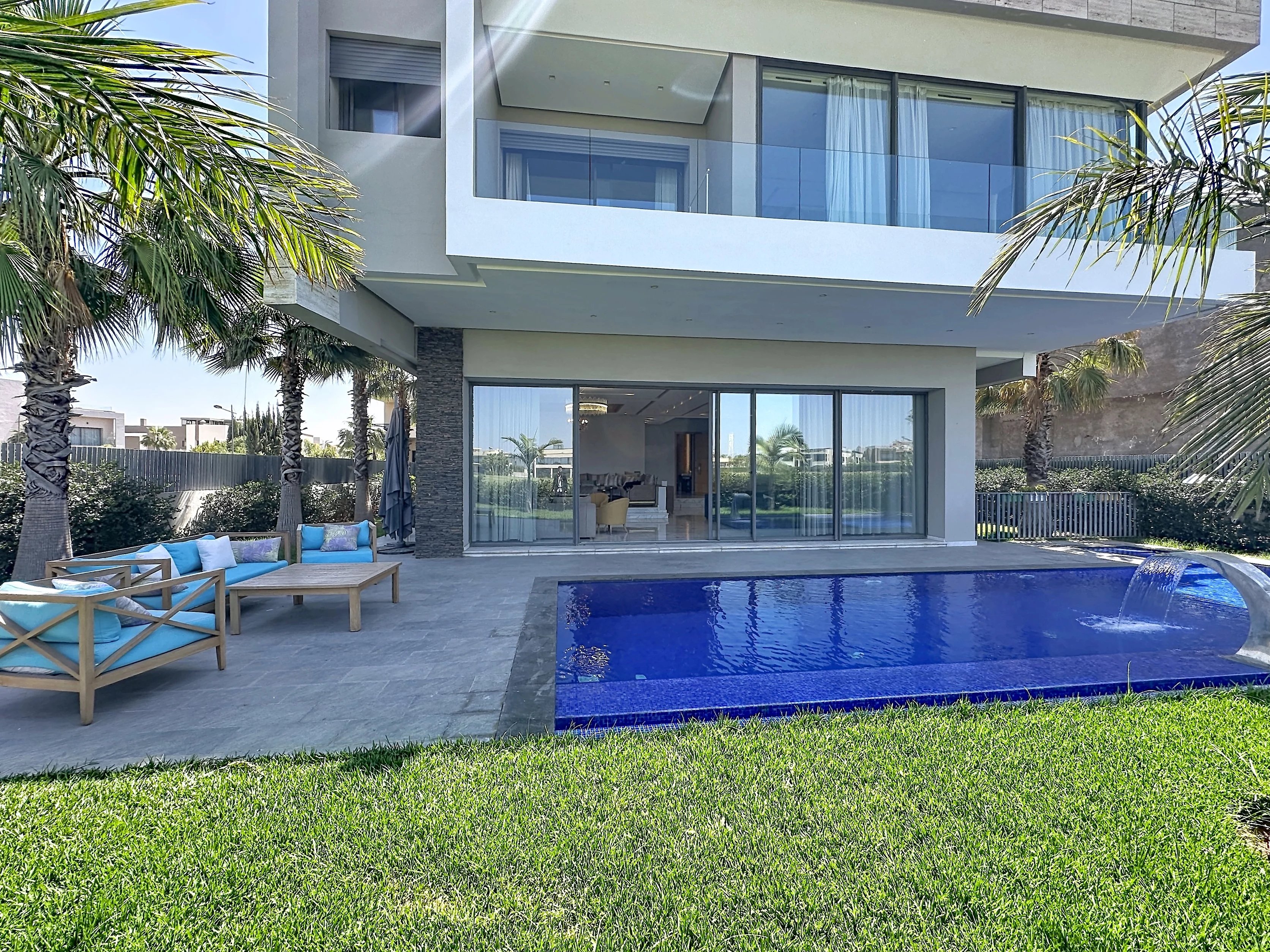 GOLF ARGAN – SUPERBE VILLA FRONT GOLF A VENDRE