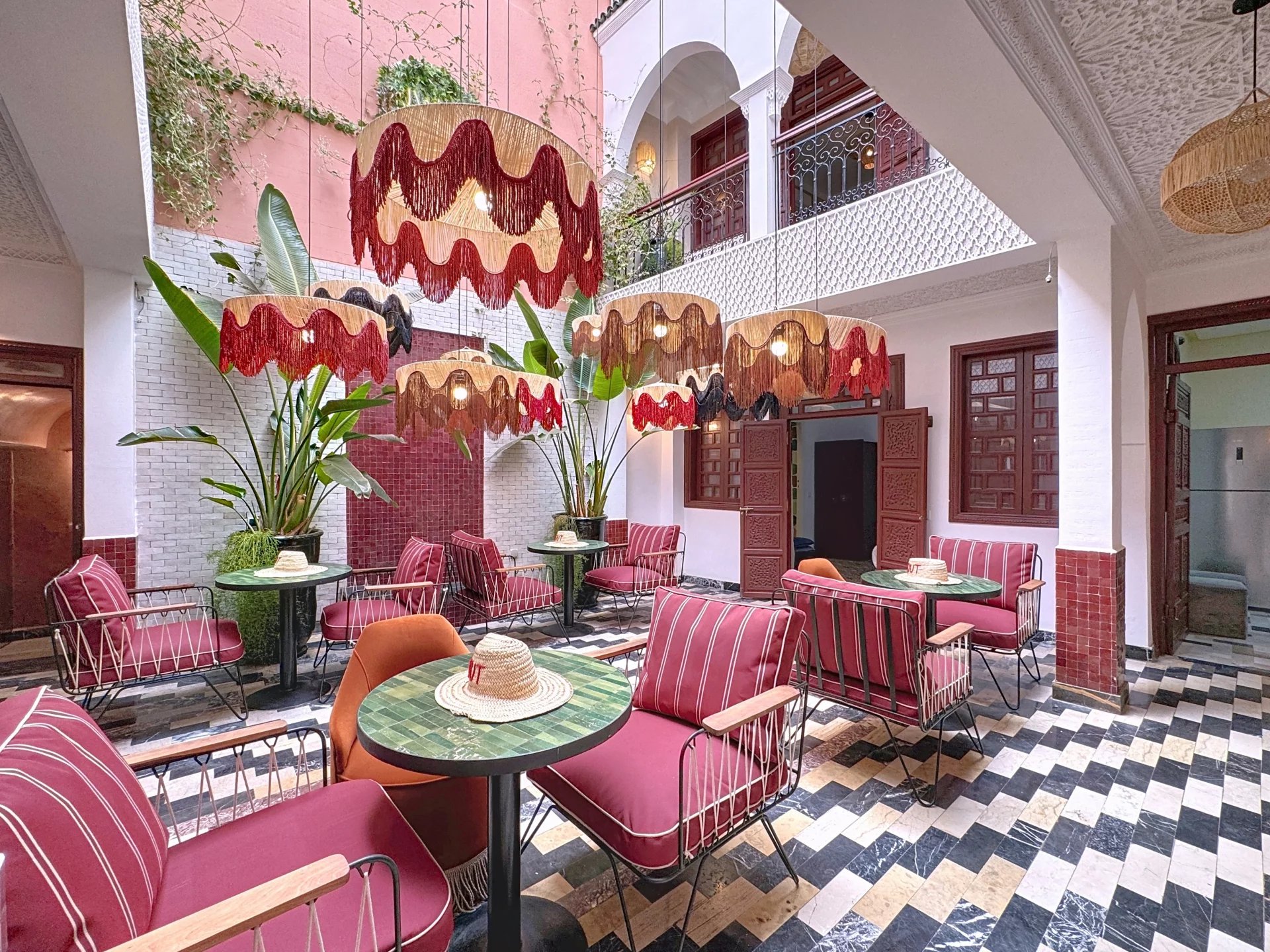 RIAD D’EXCEPTION TITRE AVEC AUTORISATION D’EXPLOITATION – MAISON D’HOTES DE CHARME, 6 SUITES