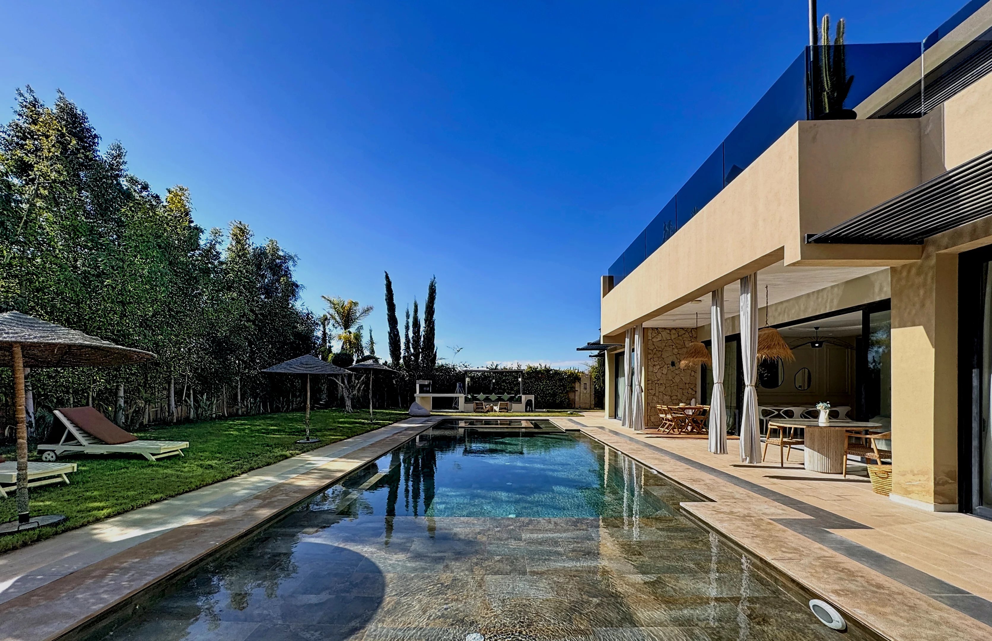 FOR SALE: MODERN VILLA WITH A VIEW OF THE ATLAS – ROUTE DE L’OURIKA