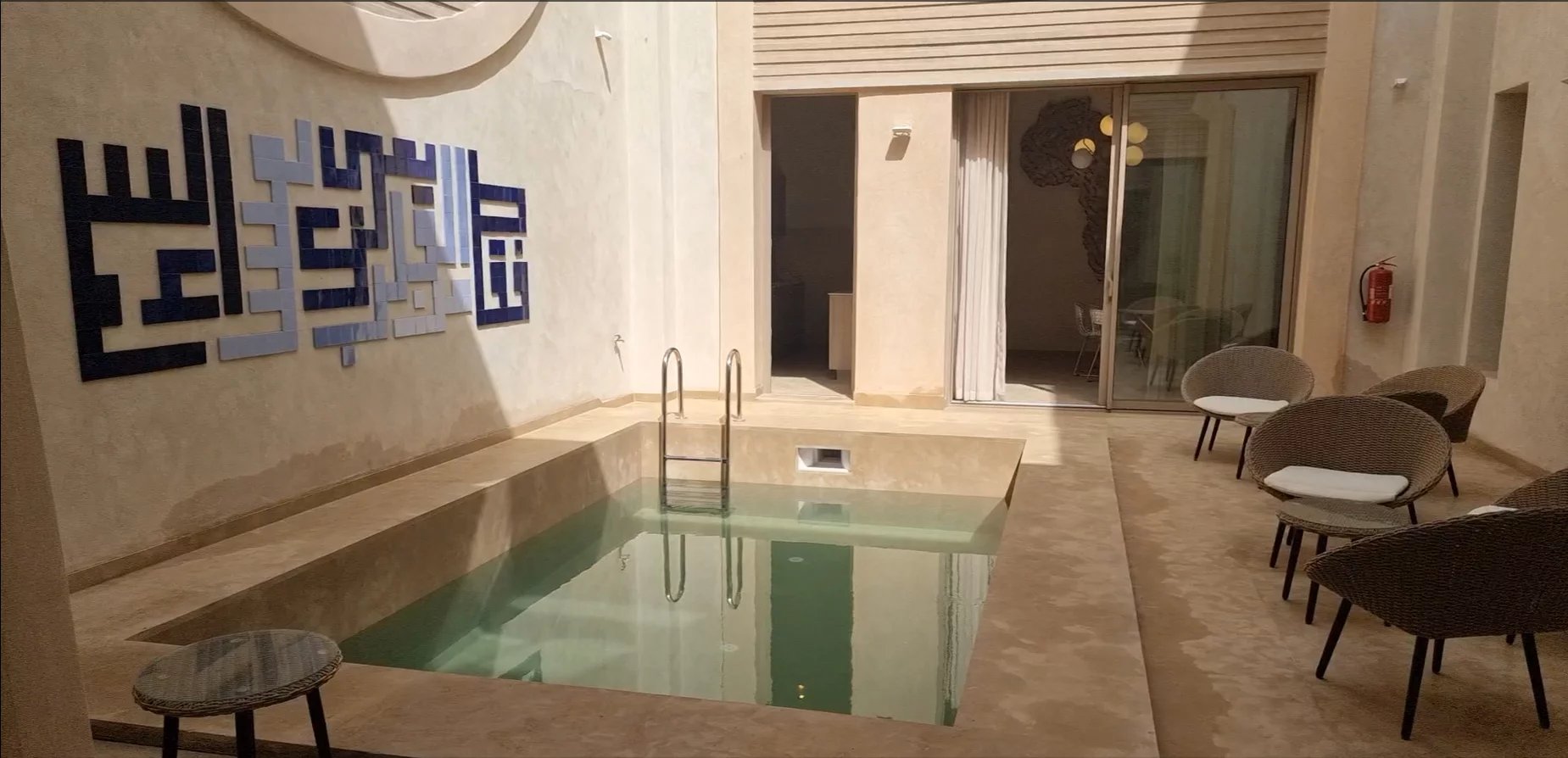 Superbe maison d’hôtes A VENDRE à 80 mètres de la Medersa Ben Youssef MARRAKECH