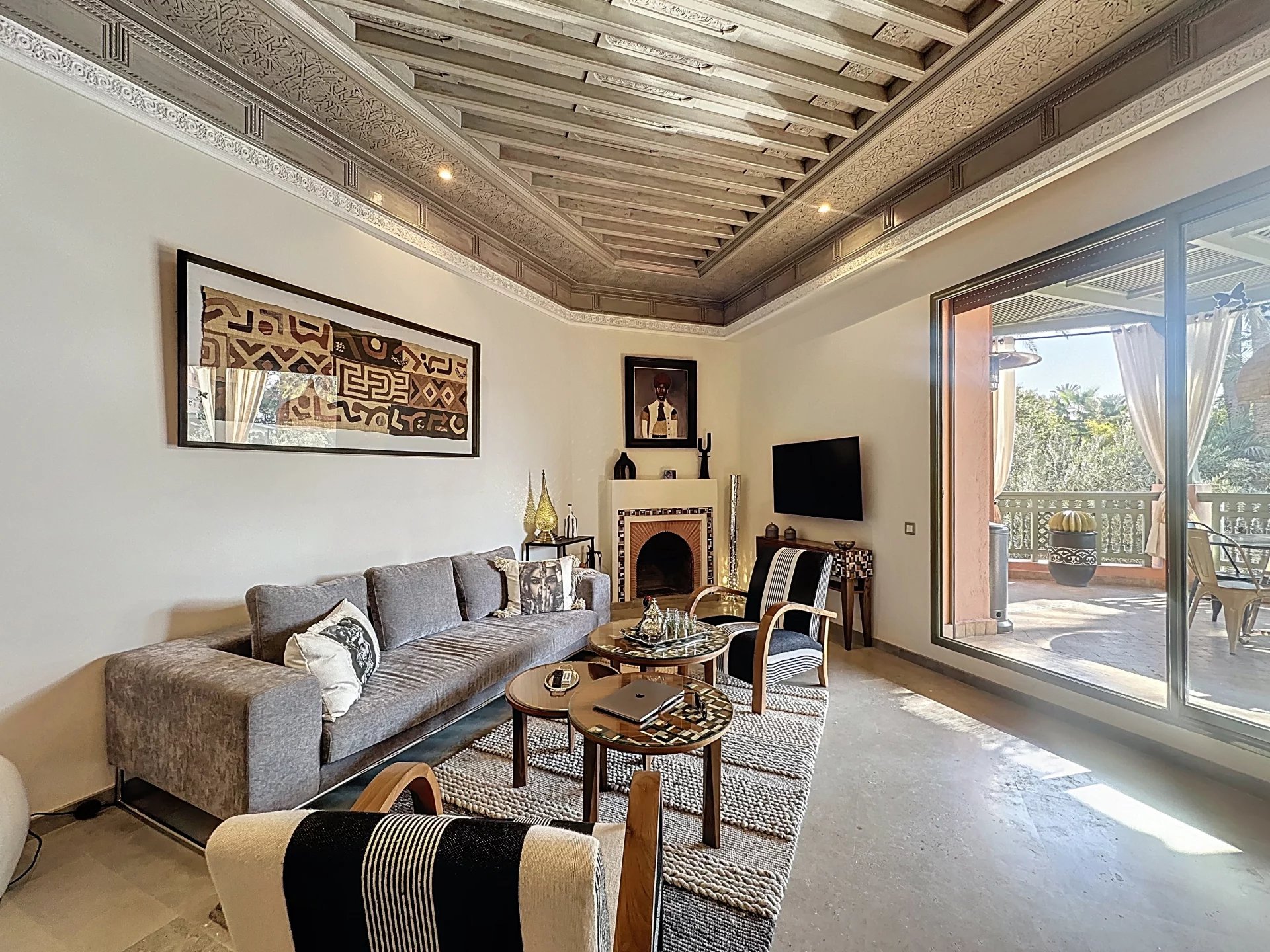 HIGH-END APARTMENT FOR SALE – LA PALMERAIE