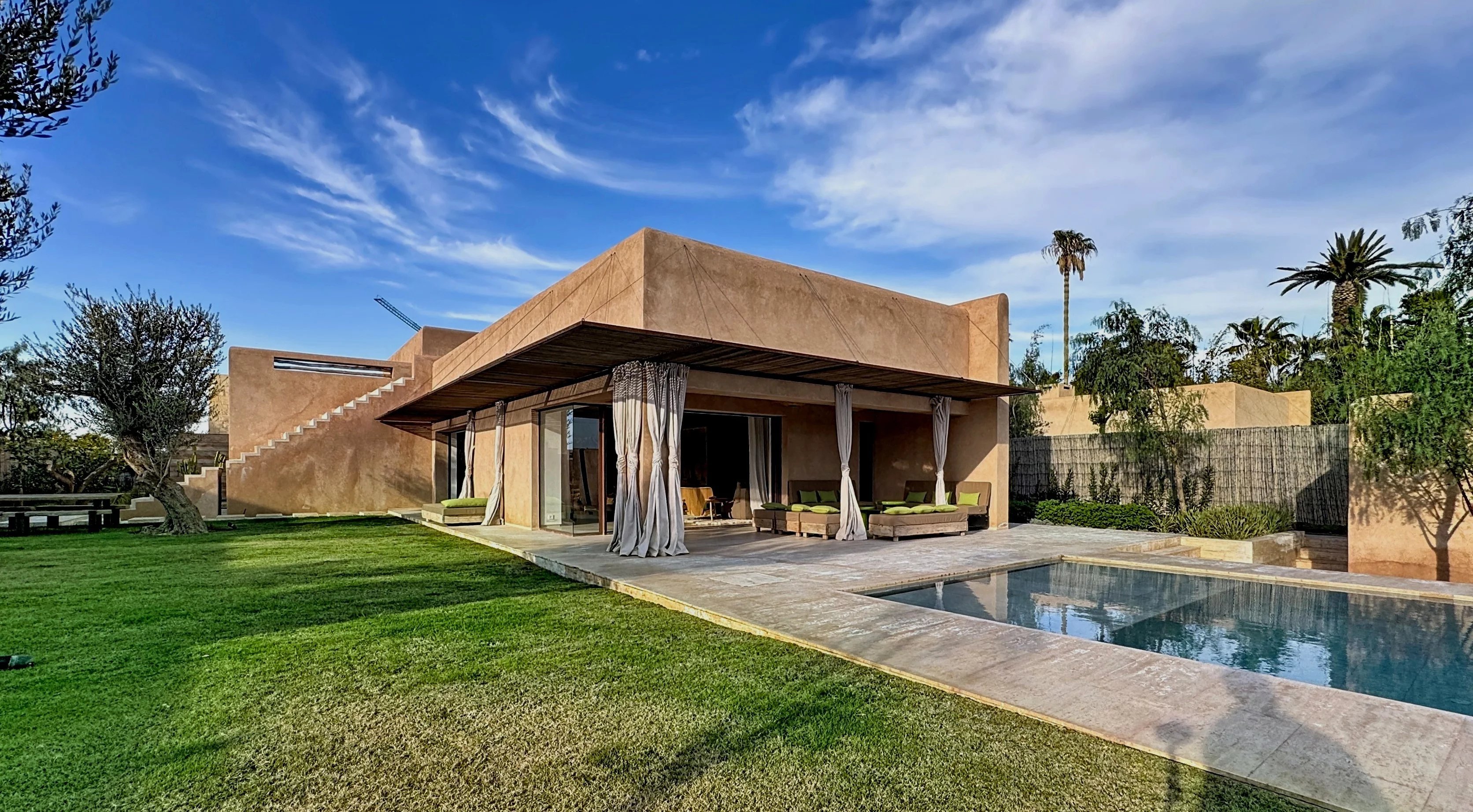 Architect-designed single-storey villa for sale route d'Amizmiz