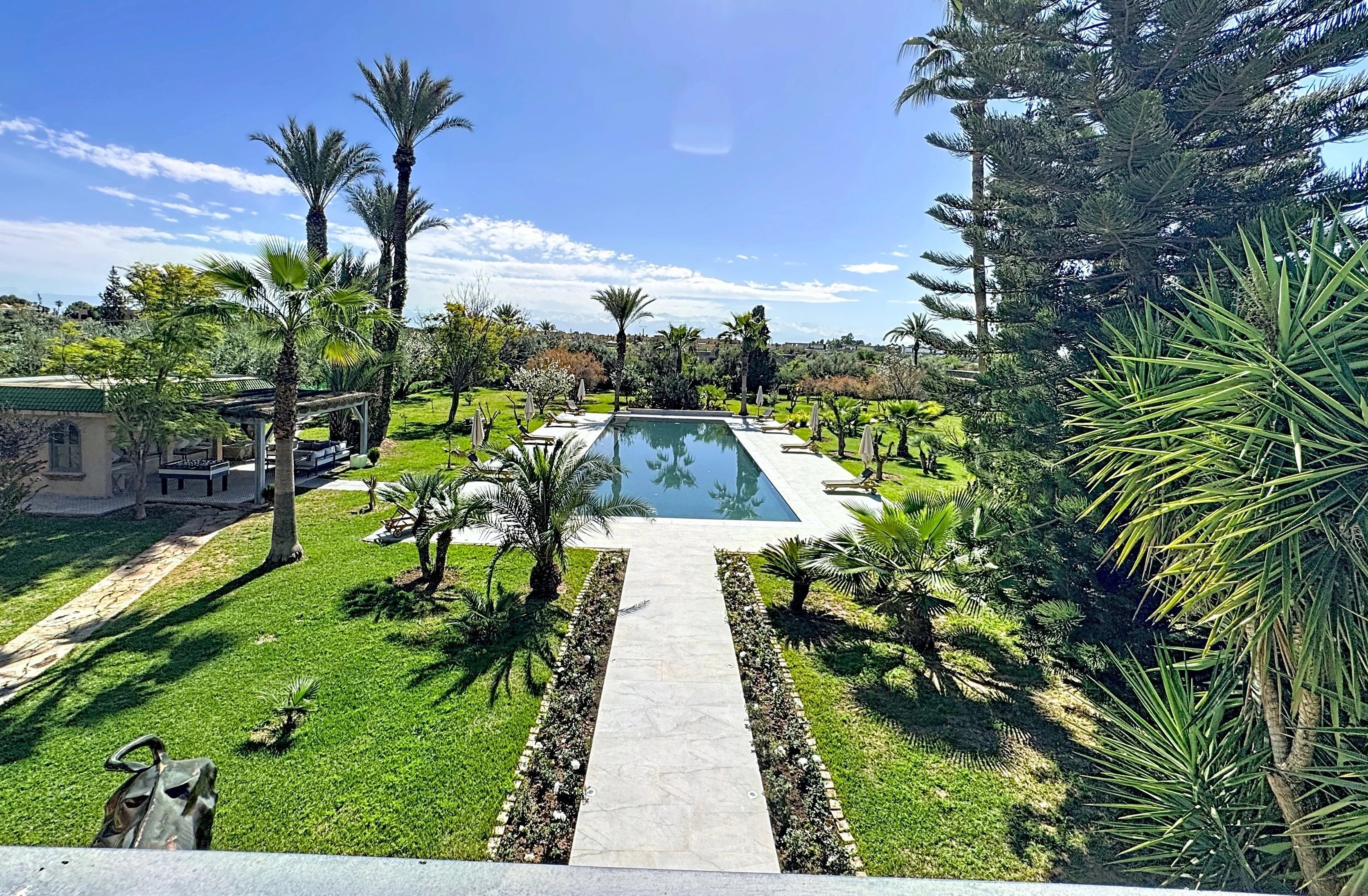 EXCEPTIONAL IN MARRAKECH: PRESTIGE VILLA WITH 9 SUITES, HEATED POOL, AND TENNIS