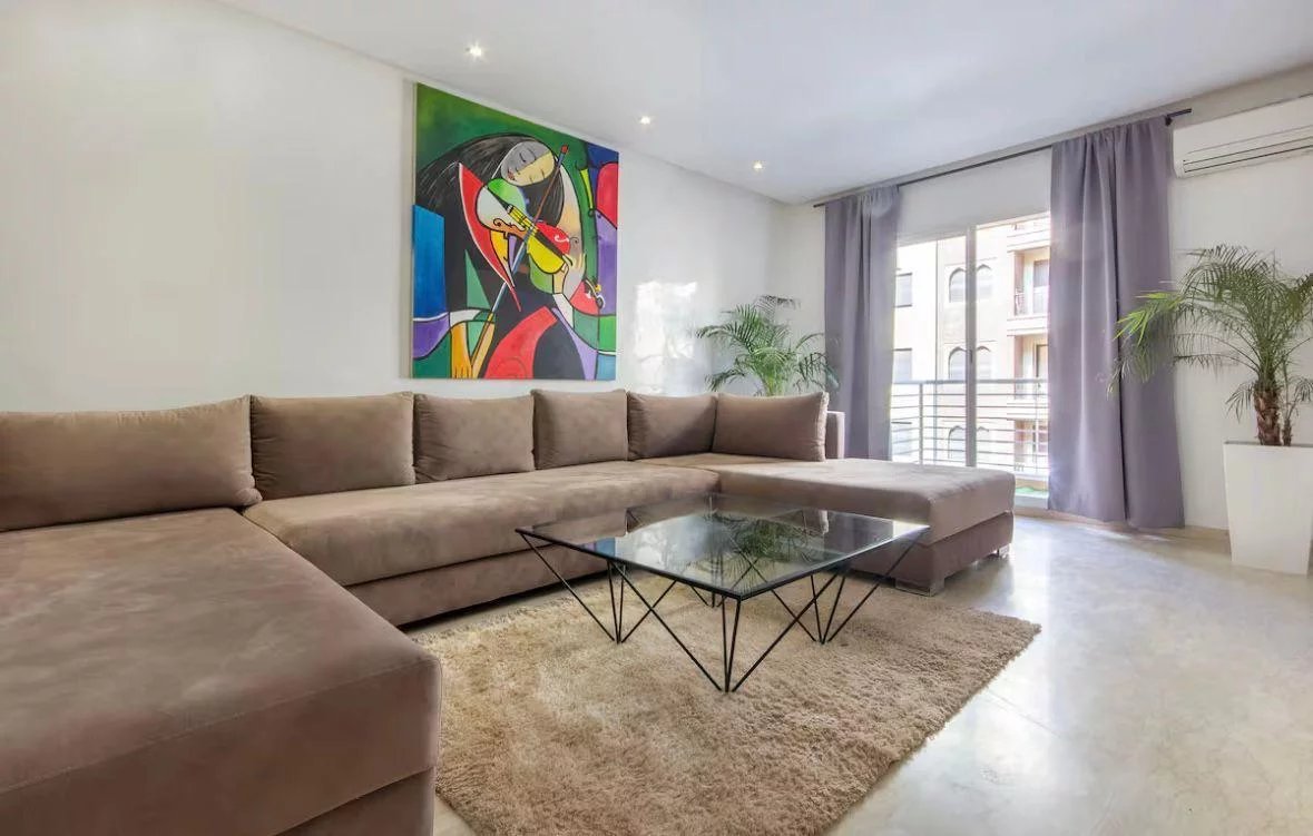 À VENDRE : BEL APPARTEMENT AU CŒUR DE GUELIZ, EMPLACEMENT IDEAL