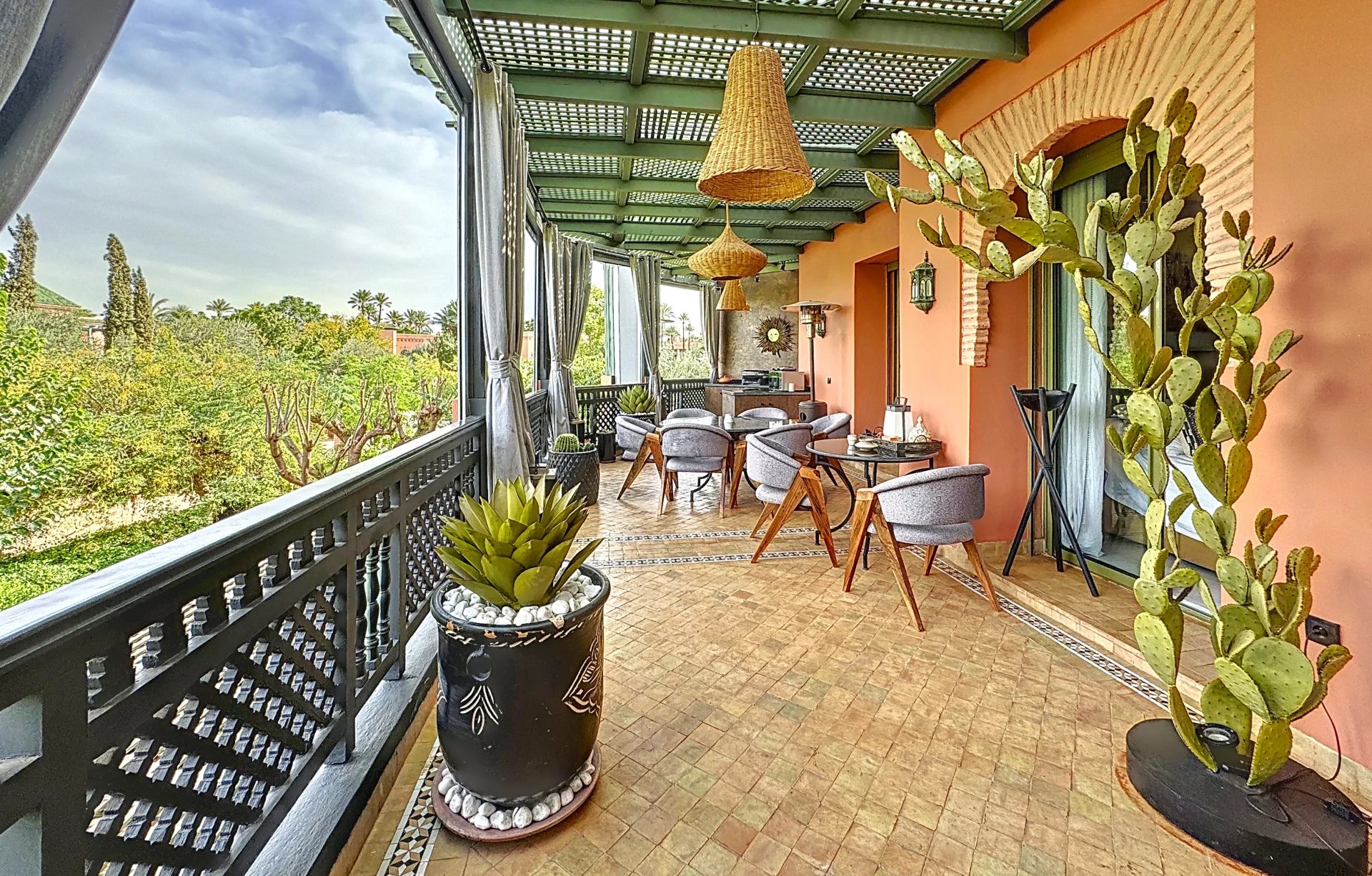 FOR SALE – EXCEPTIONAL APARTMENT IN THE HEART OF THE PRESTIGIOUS PALMERAIE OF MARRAKECH