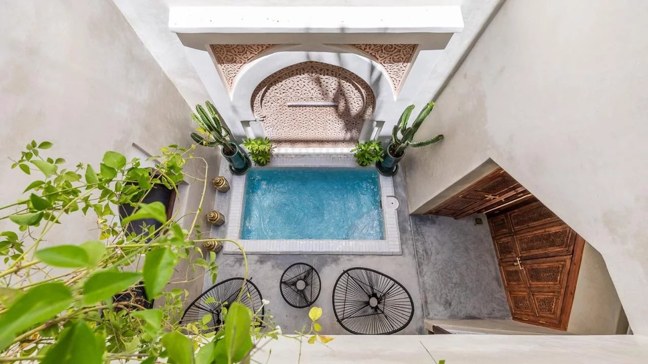 RIAD DE CHARME TITRE AU CŒUR DE LA MEDINA, A QUELQUES PAS DE LA PLACE JEMAA EL-FNA