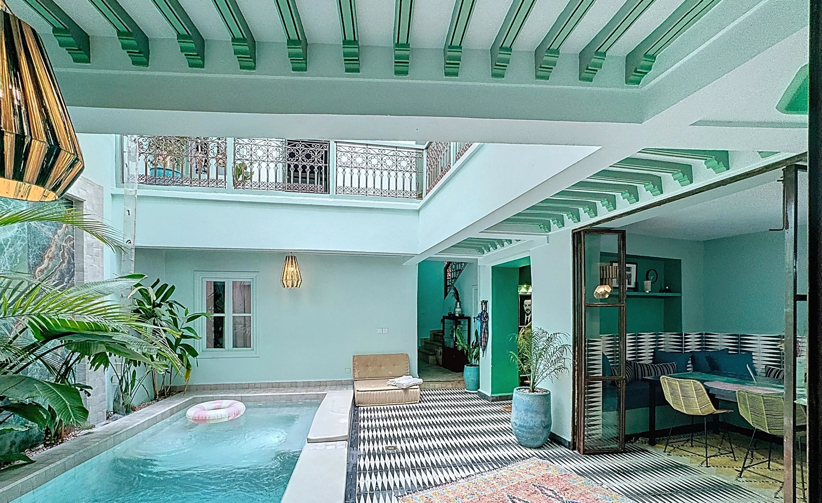 Riad Luxe Titré à Vendre Marrakech - 140 m², Heated Pool, Atlas View