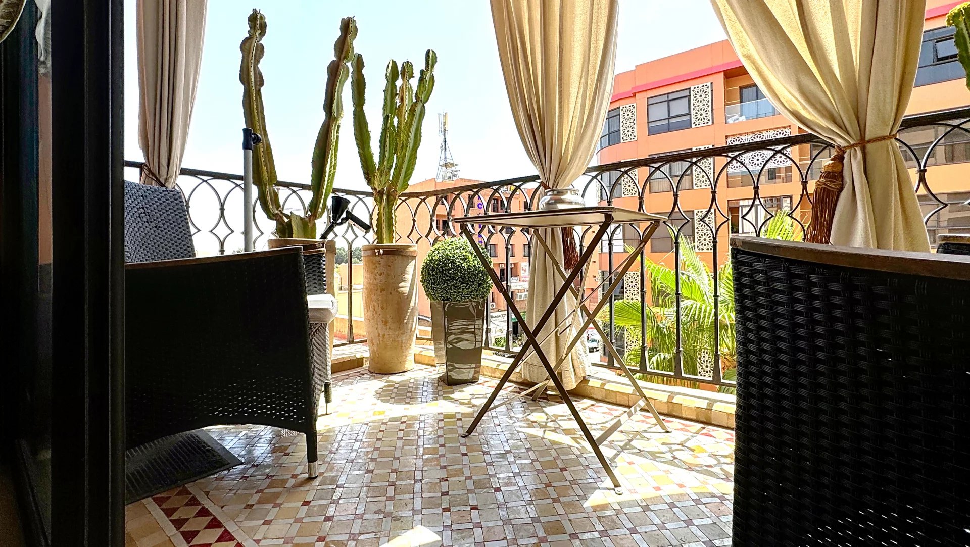 Apartment for sale Marrakech Guéliz center - 2 rooms 56 m² + terrace