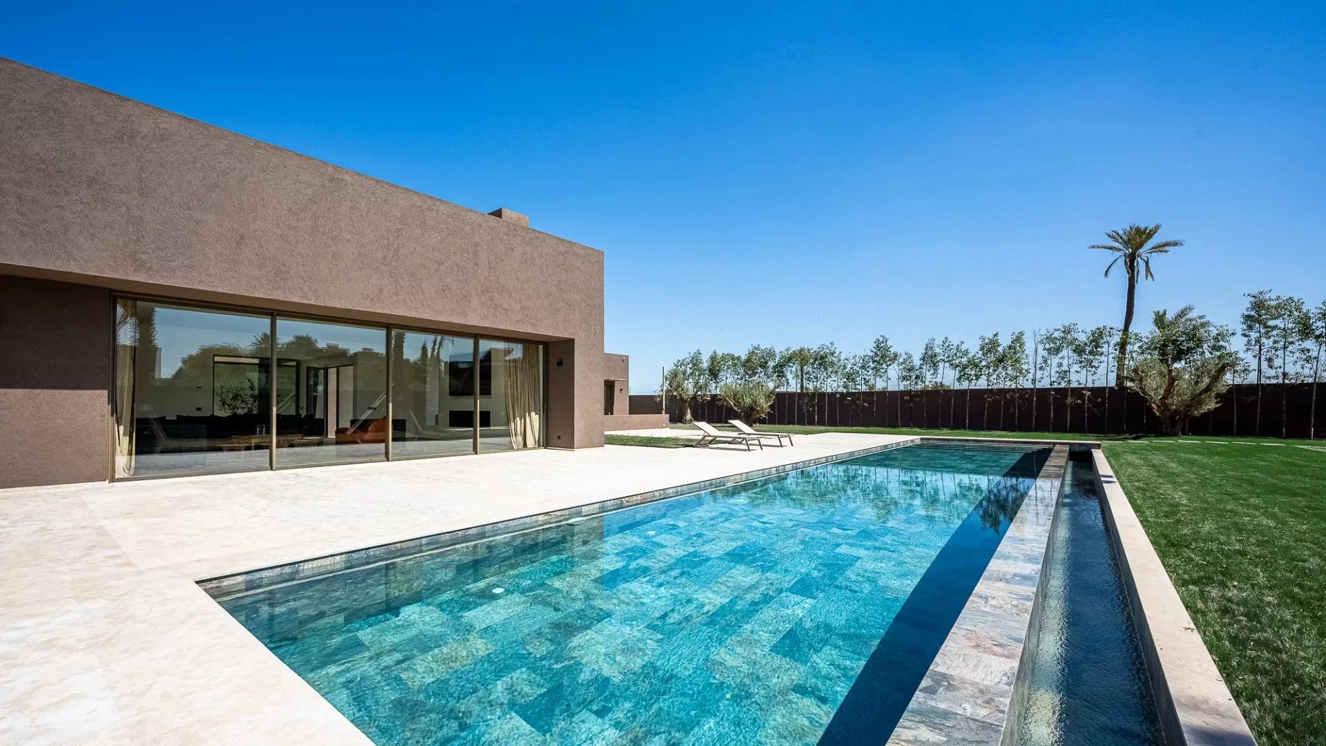 VILLA DE LUXE À VENDRE PROCHE DES TROIS GOLFS