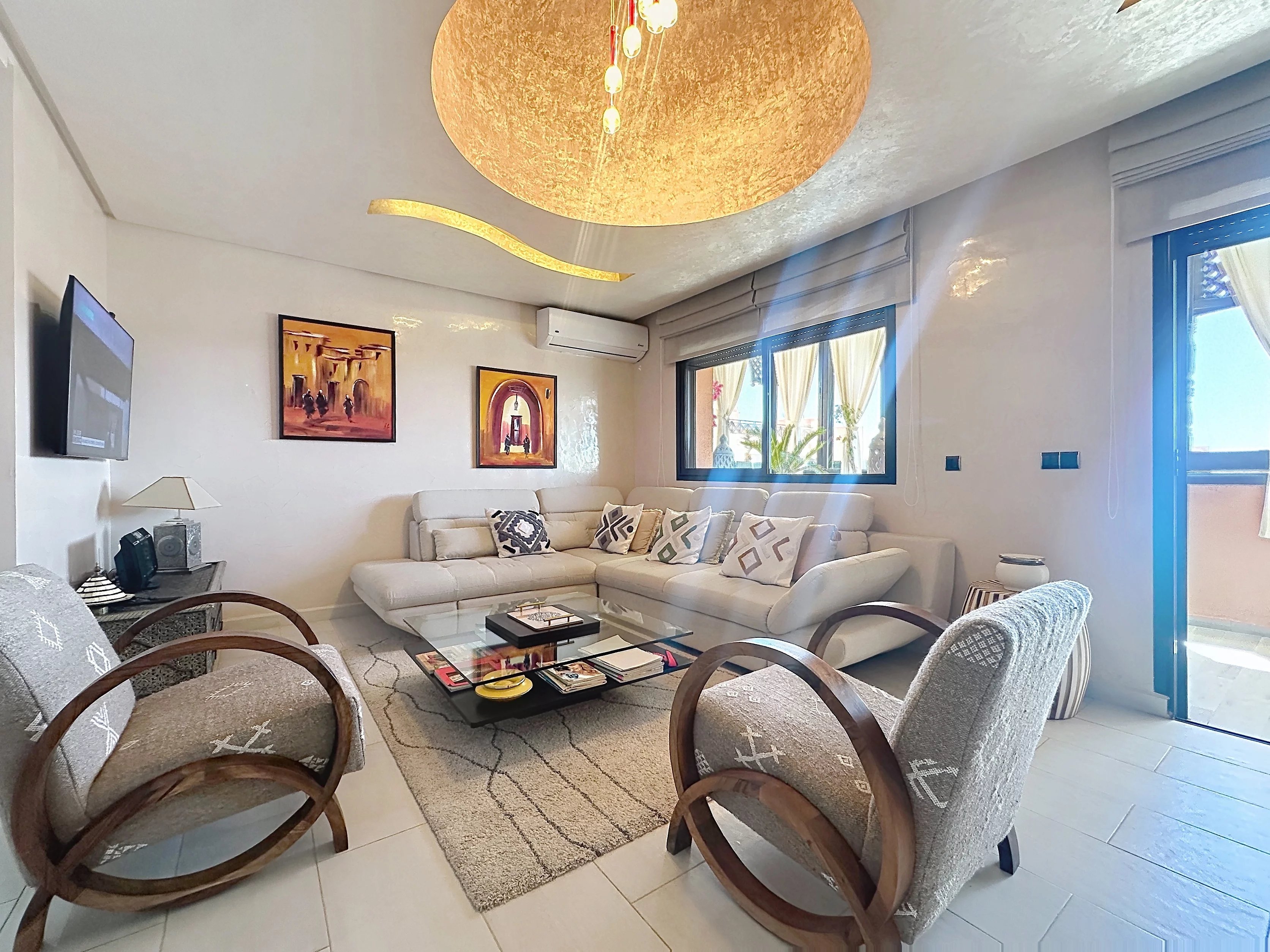 OPPORTUNITE A SAISIR – APPARTEMENT MEUBLE AU DERNIER ÉTAGE – ROUTE DE CASABLANCA