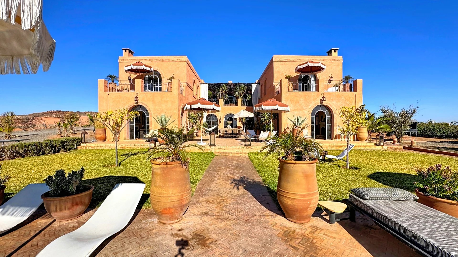 FOR SALE - private oasis in the heart of the desert with panoramic view of the Atlas mountains